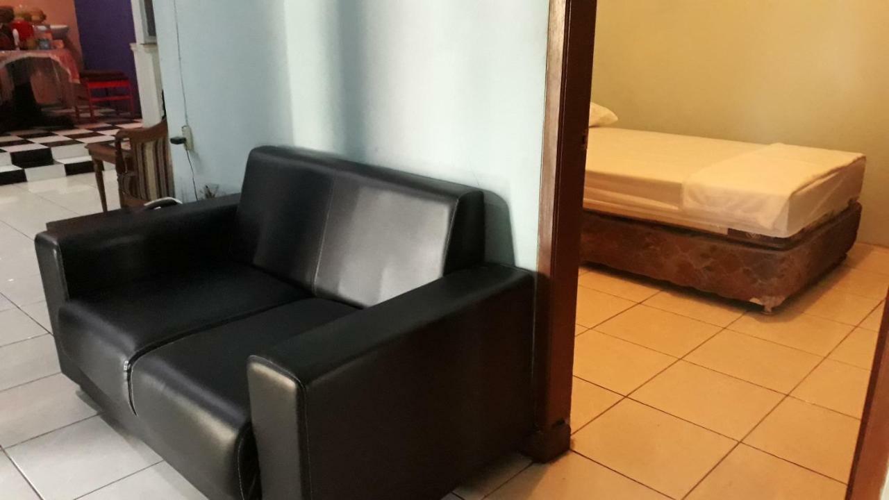 Jabu Rosmina Ξενοδοχείο Citeureup Εξωτερικό φωτογραφία